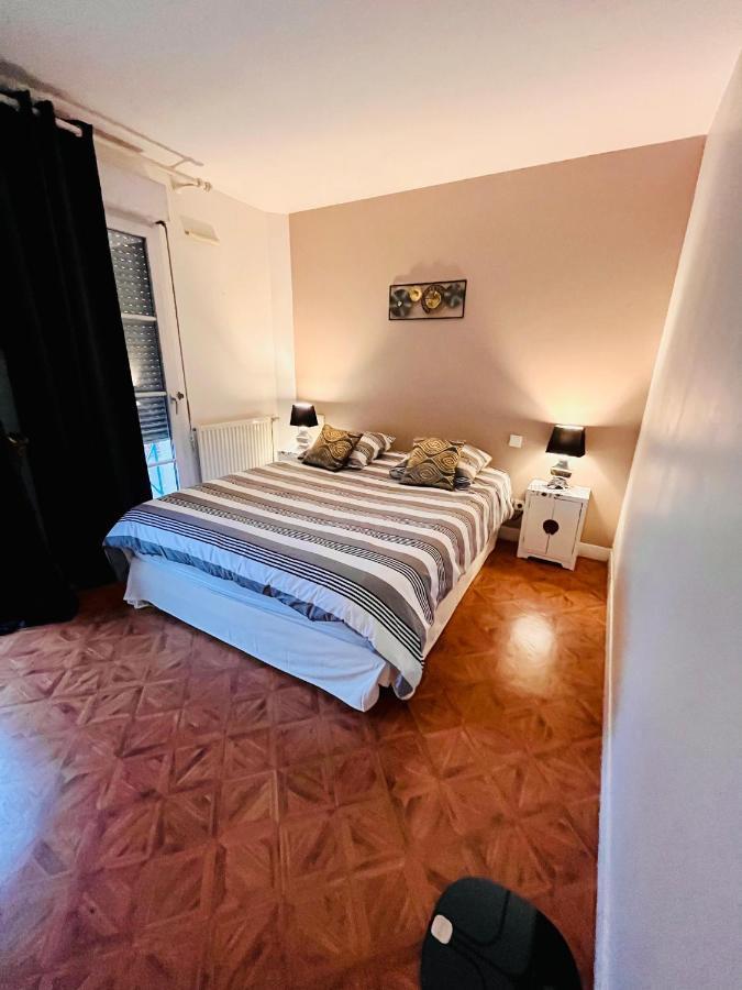 Stylish Unit In The Center Of Senlis Leilighet Senlis  Eksteriør bilde